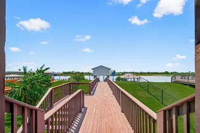 225 S Front Street, Freeport, TX 77541 - Photo 37