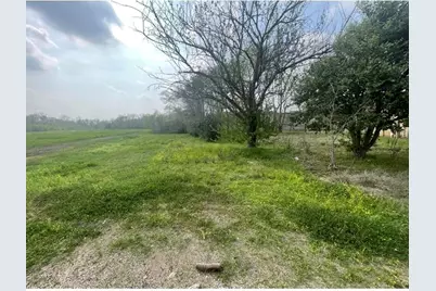 63 Oakland Street, Beaumont, TX 77701 - Photo 5