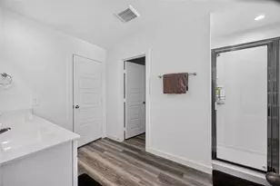 10419 Pelham Cres Ct, Houston, TX 77051 - Photo 15