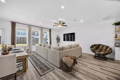 10419 Pelham Crescent Court, Houston, TX 77051 - Photo 3