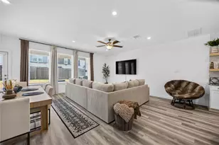 10419 Pelham Cres Ct, Houston, TX 77051 - Photo 3