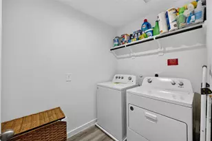 10419 Pelham Cres Ct, Houston, TX 77051 - Photo 17