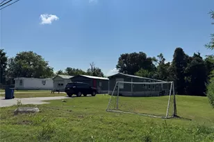 1623 Brazos St, Hempstead, TX 77445 - Photo 3