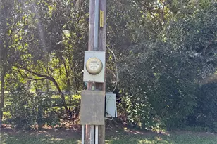 1623 Brazos St, Hempstead, TX 77445 - Photo 9