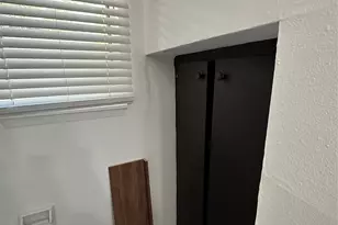 1906 Binz St, Houston, TX 77004 - Photo 9