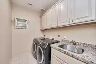 13618 Teal Bluff Ln, Houston, TX 77077 - Photo 17
