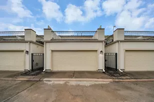 13618 Teal Bluff Ln, Houston, TX 77077 - Photo 31
