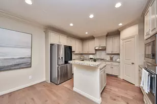 13618 Teal Bluff Ln, Houston, TX 77077 - Photo 11