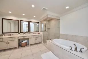 13618 Teal Bluff Ln, Houston, TX 77077 - Photo 21