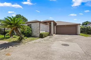 1516 Beaconshire Rd, Houston, TX 77077 - Photo 3