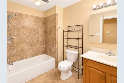 8722 Cherie Grove Circle, Houston, TX 77088 - Photo 13