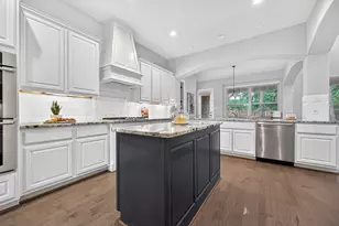 14011 S Evergreen Ridge Ct, Conroe, TX 77384 - Photo 9