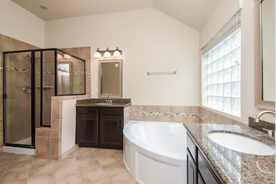 2214 Ascot Lane, Sugar Land, TX 77479 - Photo 5