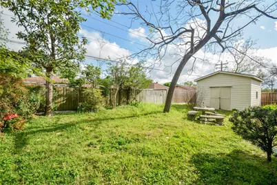 1022 Saddle Rock Drive, Houston, TX 77088 - Photo 29