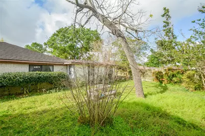 1022 Saddle Rock Drive, Houston, TX 77088 - Photo 31