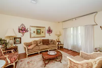 1022 Saddle Rock Drive, Houston, TX 77088 - Photo 3