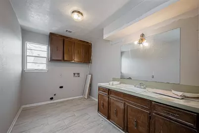 811 Loire Lane, Houston, TX 77090 - Photo 17