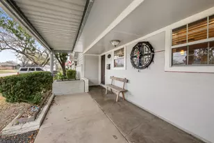 5519 Cheshire Ln, Houston, TX 77092 - Photo 3