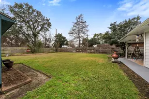 5519 Cheshire Ln, Houston, TX 77092 - Photo 23