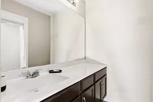 2226 Spring Hollow Dr, Baytown, TX 77521 - Photo 19