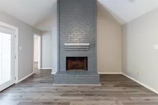 76 Hickory Oak Dr, The Woodlands, TX 77381 - Photo 7