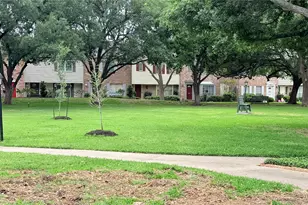 6349 Briar Rose Dr, Houston, TX 77057 - Photo 3