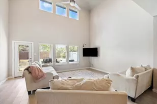 14132 Lake Lodge Dr, Conroe, TX 77384 - Photo 3