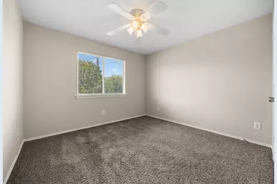 14206 Bonham Oaks Lane, Houston, TX 77047 - Photo 23