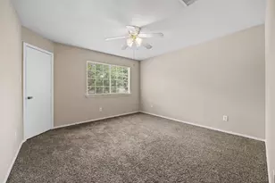 14206 Bonham Oaks Ln, Houston, TX 77047 - Photo 21