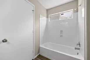 14206 Bonham Oaks Ln, Houston, TX 77047 - Photo 17