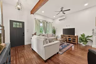 2815 Ball St, Galveston, TX 77550 - Photo 3