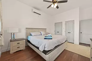 2815 Ball St, Galveston, TX 77550 - Photo 25