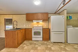 1003 Nunez St, Beasley, TX 77417 - Photo 9