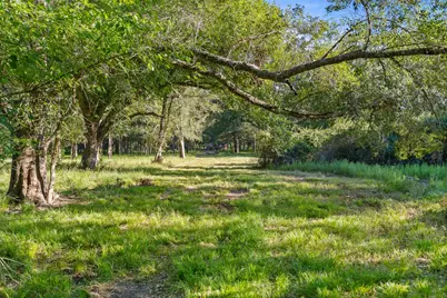7462 County Road 284, Edna, TX 77957 - Photo 19