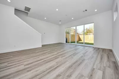 7012 Saint Augustine Street, Houston, TX 77021 - Photo 15