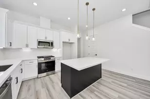 7012 St Augustine St, Houston, TX 77021 - Photo 9