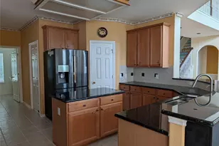 6018 Briar Hill Ct, Sugar Land, TX 77479 - Photo 11