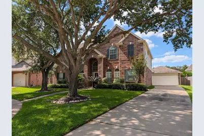6018 Briar Hill Court, Sugar Land, TX 77479 - Photo 3