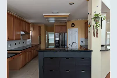 6018 Briar Hill Court, Sugar Land, TX 77479 - Photo 9