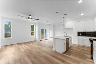 8205 Carver Rd, Houston, TX 77088 - Photo 9