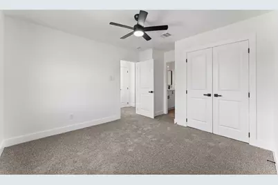8205 Carver Road, Houston, TX 77088 - Photo 25