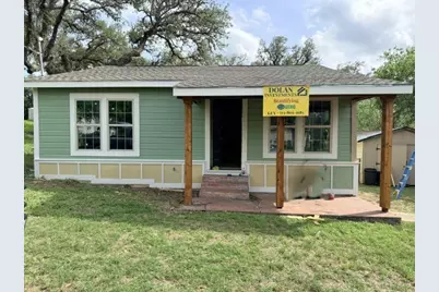 909 Moss Lane, Cuero, TX 77954 - Photo 1