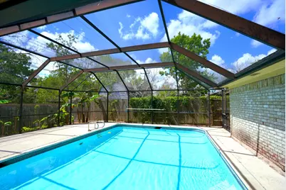 209 Dogwood Street, Lake Jackson, TX 77566 - Photo 11