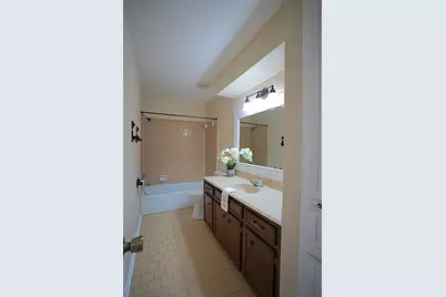 209 Dogwood Street, Lake Jackson, TX 77566 - Photo 33