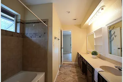 209 Dogwood Street, Lake Jackson, TX 77566 - Photo 39