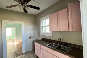 4310 Broadway St, Galveston, TX 77550 - Photo 11