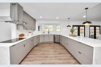 12334 Beauregard Drive, Houston, TX 77024 - Photo 15