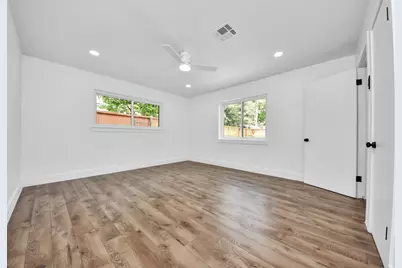 12334 Beauregard Drive, Houston, TX 77024 - Photo 21