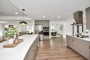 12334 Beauregard Dr, Houston, TX 77024 - Photo 19