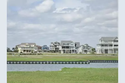 13 Saddlebunch, Hitchcock, TX 77563 - Photo 5